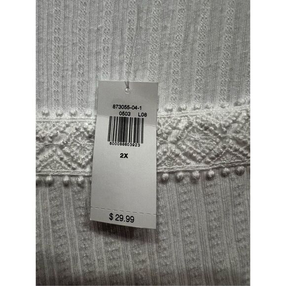 Old Navy White/ embroidery trim,  Knit Top Sz 2XL NWT - Picture 6 of 8